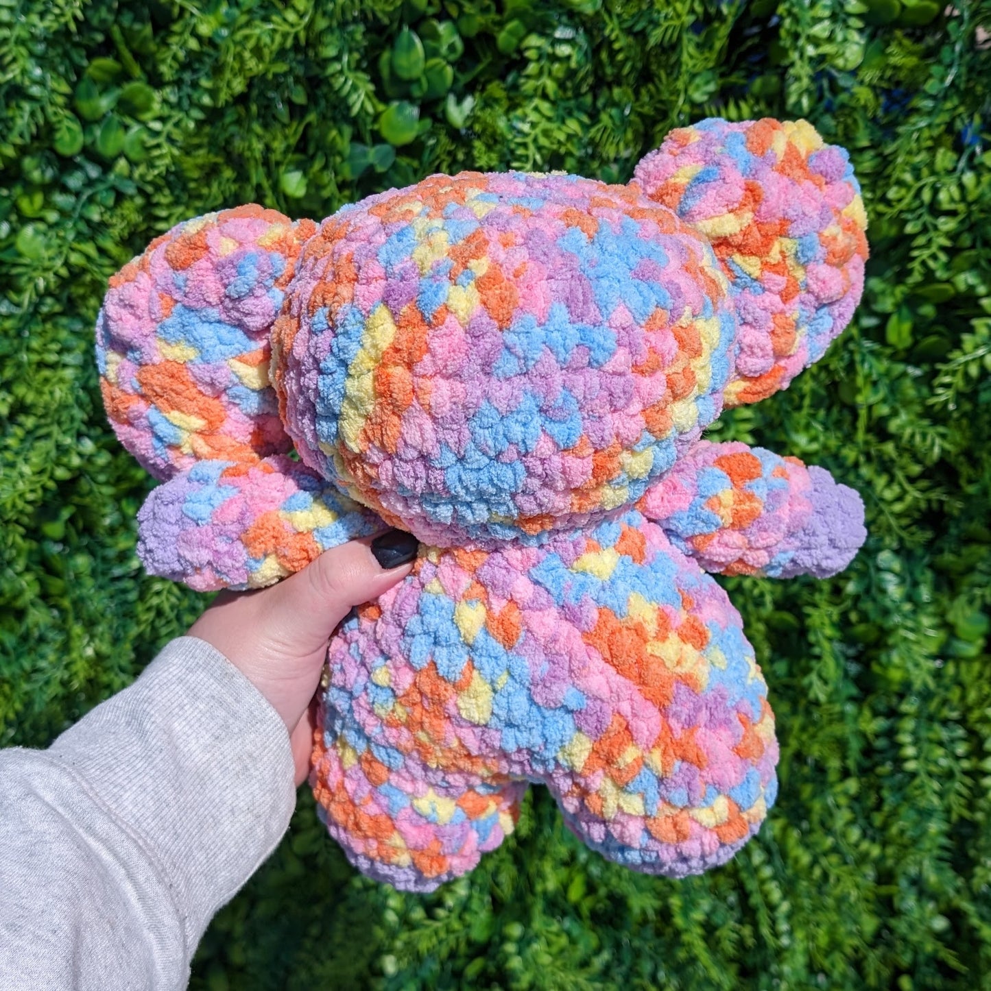 Peluche de ganchillo de elefante pastel de lavanda