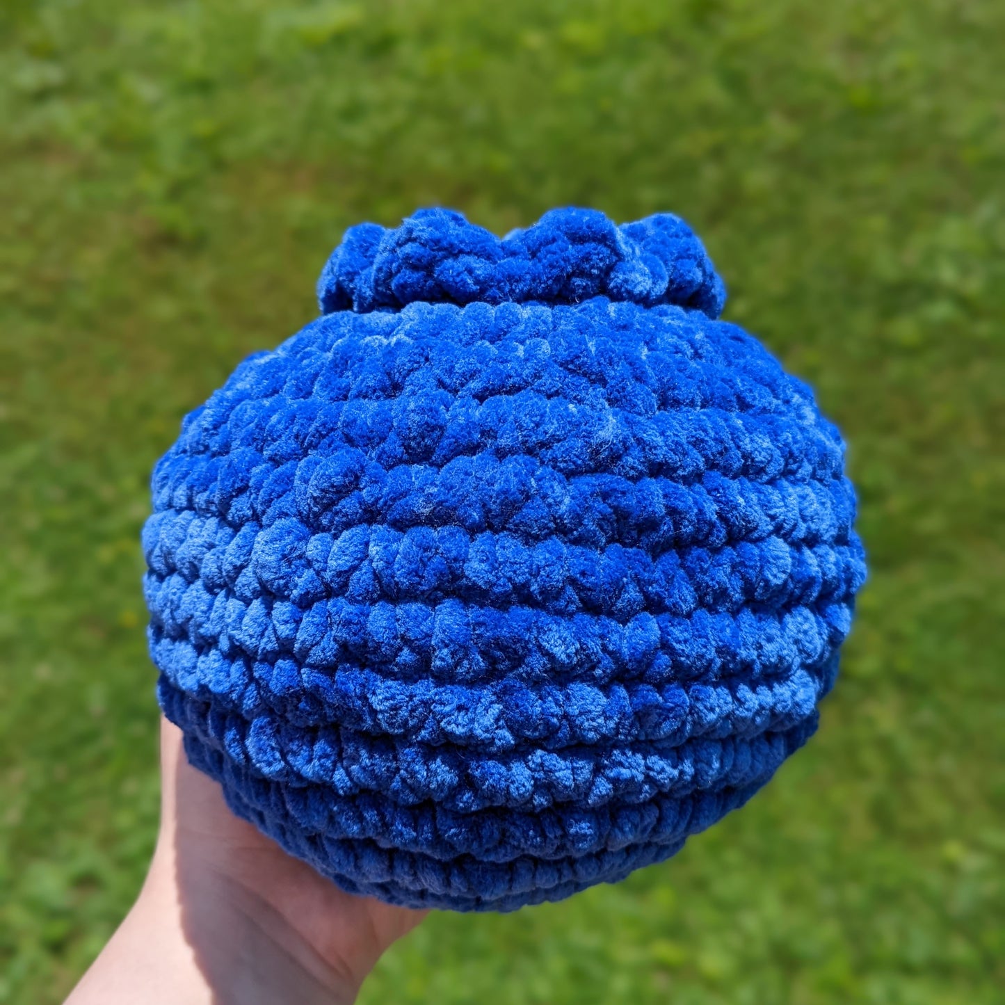 HECHO A PEDIDO Jumbo Blueberry Crochet Plushie
