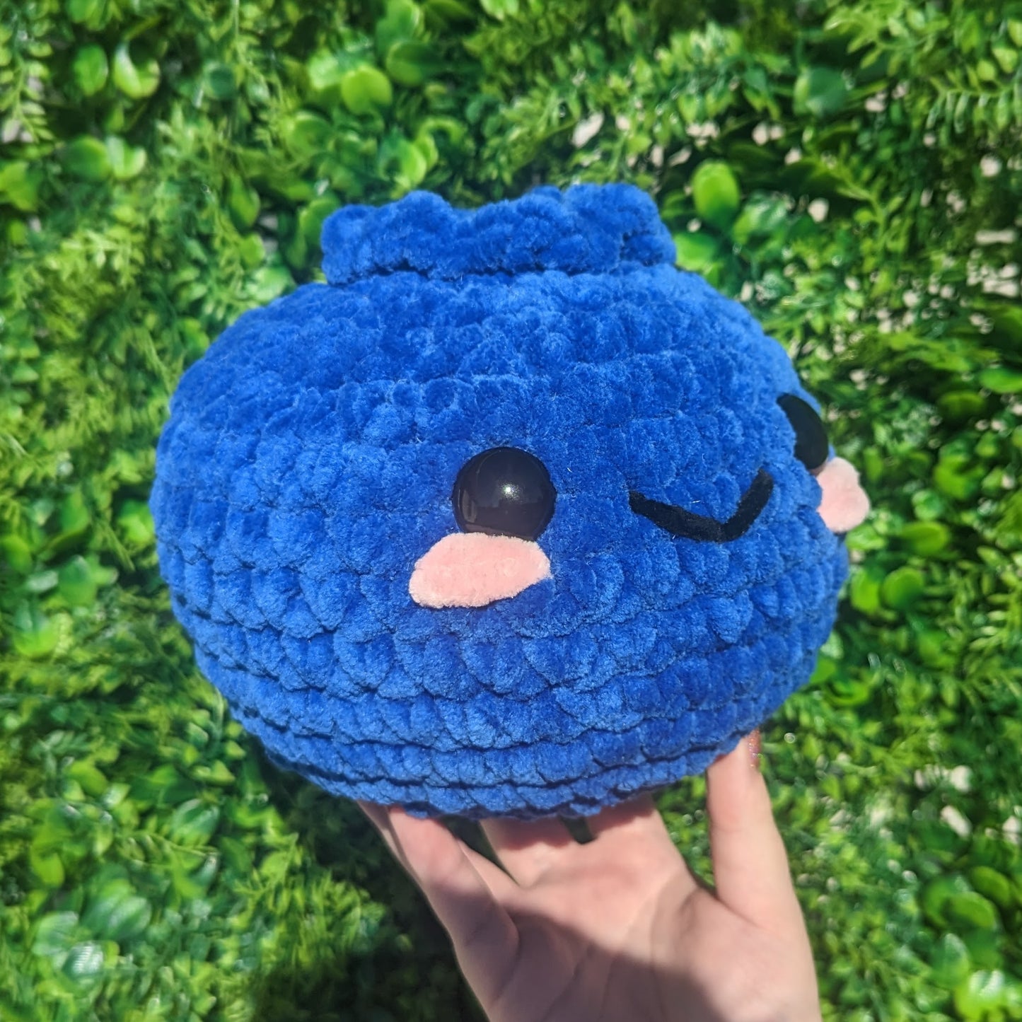 HECHO A PEDIDO Jumbo Blueberry Crochet Plushie