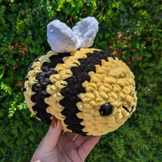 Peluche clásico de abeja en crochet [Archivado]