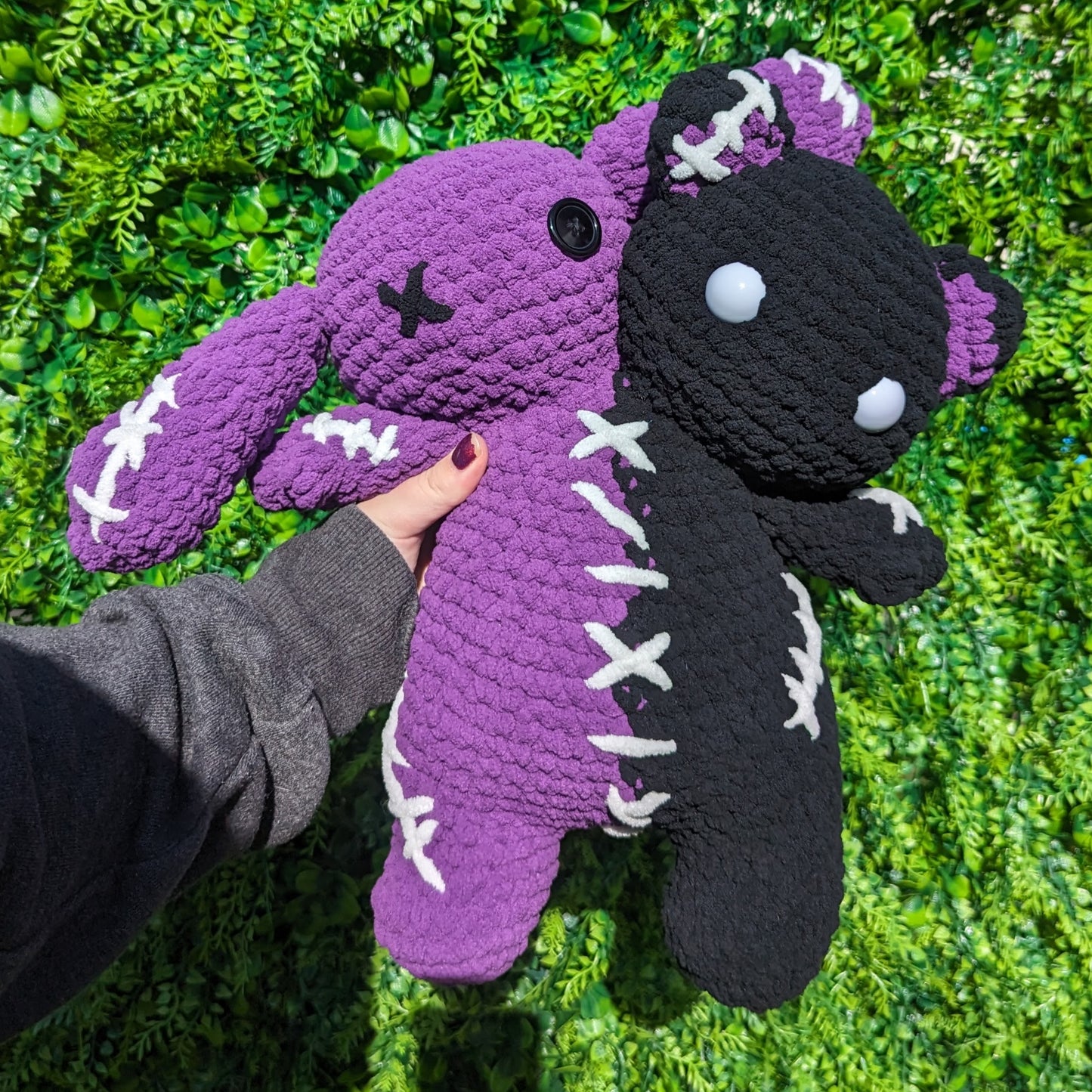 Peluche gigante de crochet de conejito o oso de dos cabezas, negro y morado [Archivado]