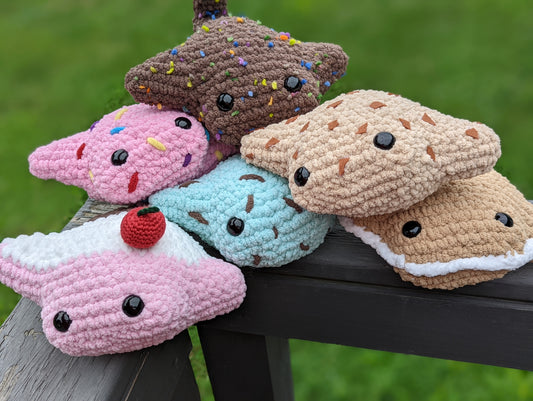 Jumbo Chocolate Chip Cookie Dessert Stingray Crochet Plushie [Archived]