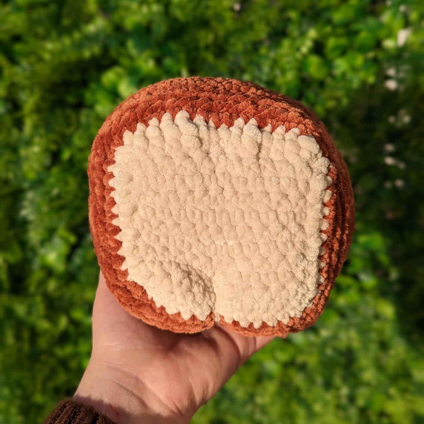 HECHO A PEDIDO Loafie the Bread Loaf Crochet Plushie (viene en "bolsa de pan") [Archivado]