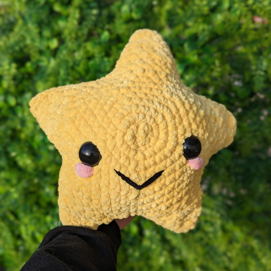 Peluche de crochet con estrella gigante [Archivado]