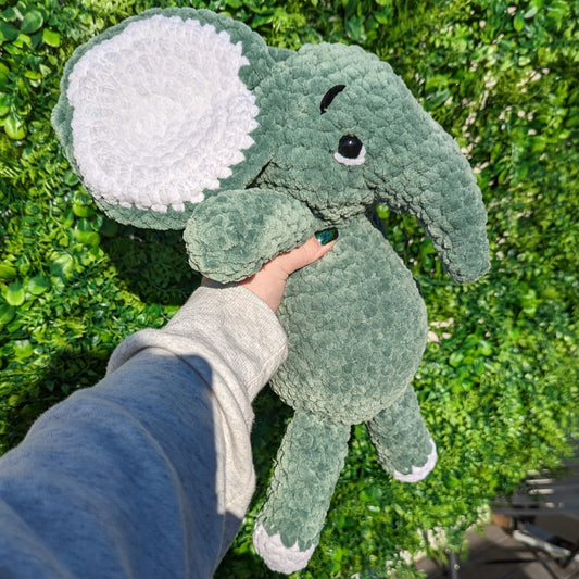 Peluche de crochet de elefante verde gigante [Archivado]