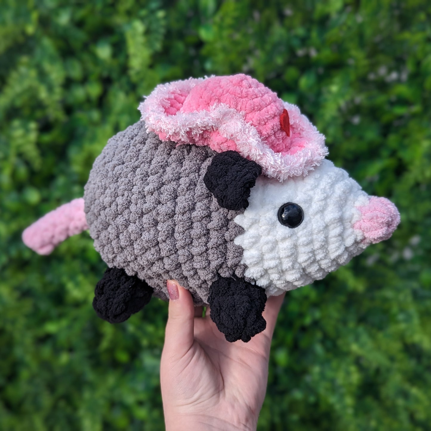 Peluche de crochet Cowboy Opossum (Edición de San Valentín) [Archivado]