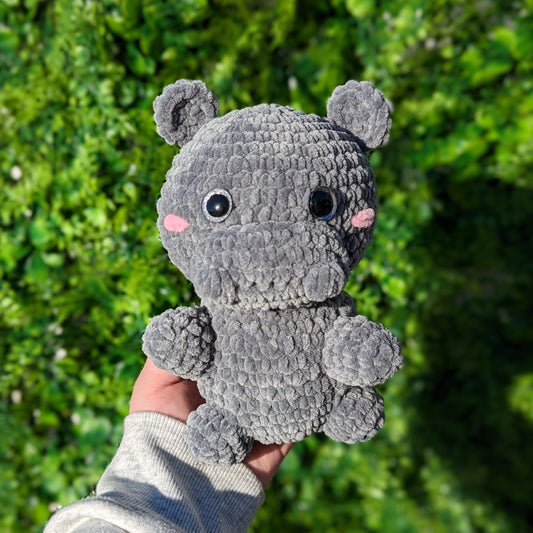 Peluche de crochet hipopótamo bebé gris [Archivado]